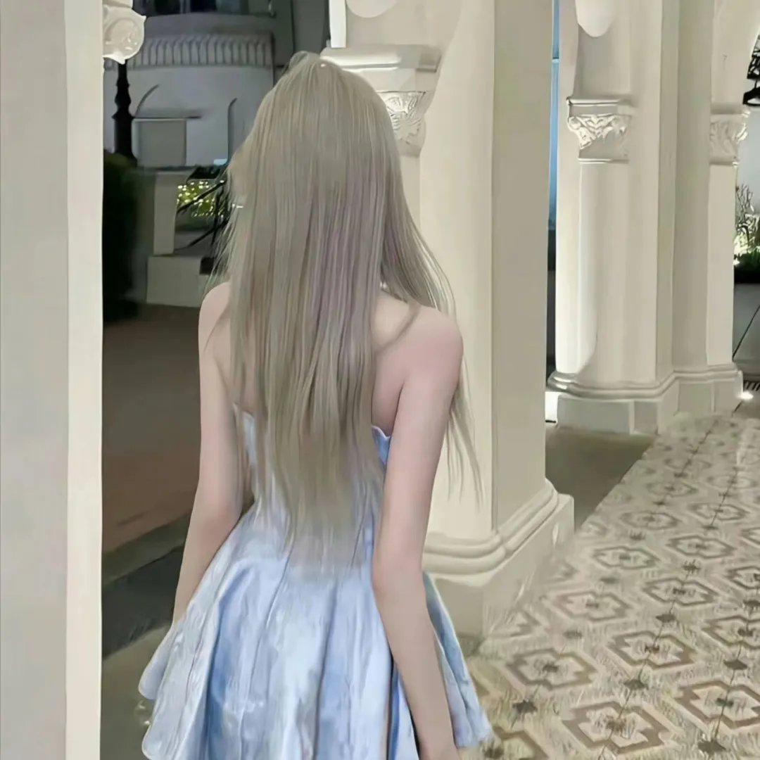 玉女撩春